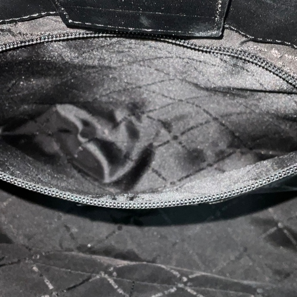 Michael Kors ‘Everly’ XL Satchel - Picture 9 of 10